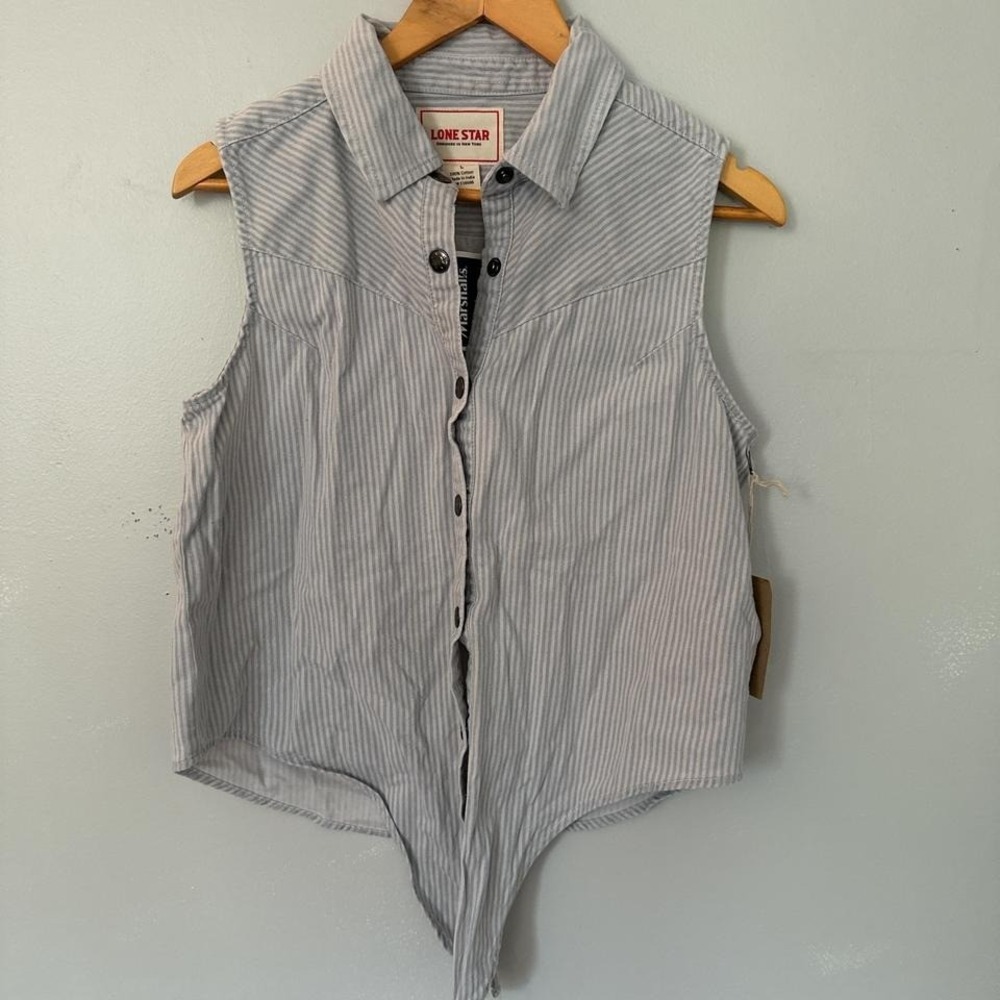 Lone Star sleeveless button up